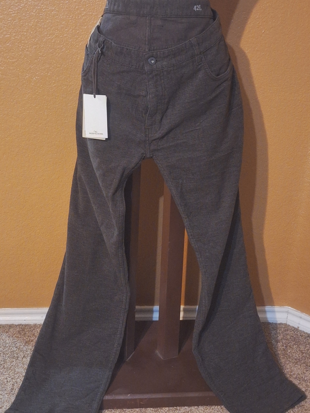 Men's Dark Brown Casual Pants - Relaxed Fit